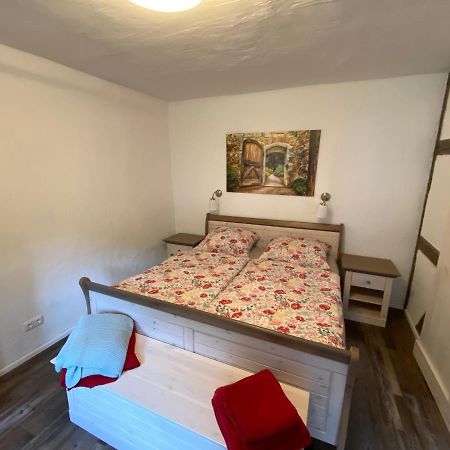 Schoene Ferienwohnung Burgruine Fachwerkhaus バッハラッハ エクステリア 写真
